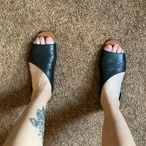 Sole Society size 8 black Sandal